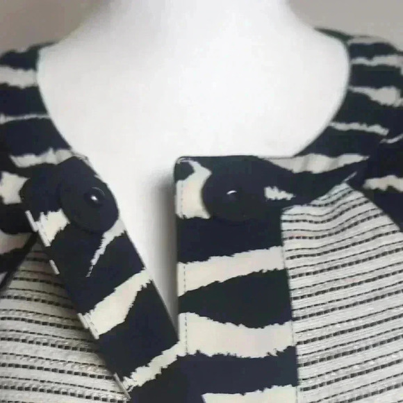 Chico's Stylish Black and White Women's Jacket - Picture 4 of 8